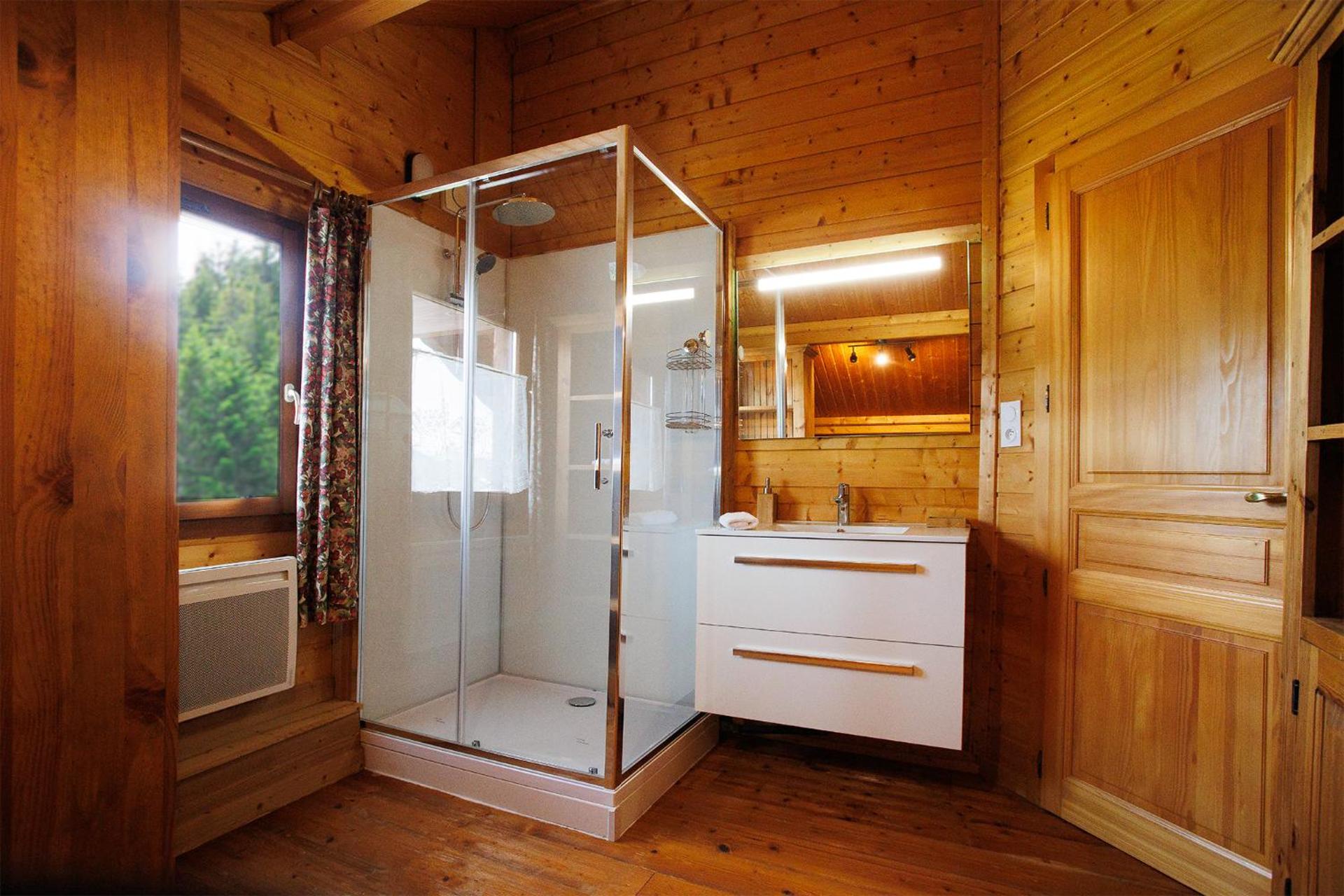 Les Griottes, véritable chalet de montagne, avec Jacuzzi et Sauna