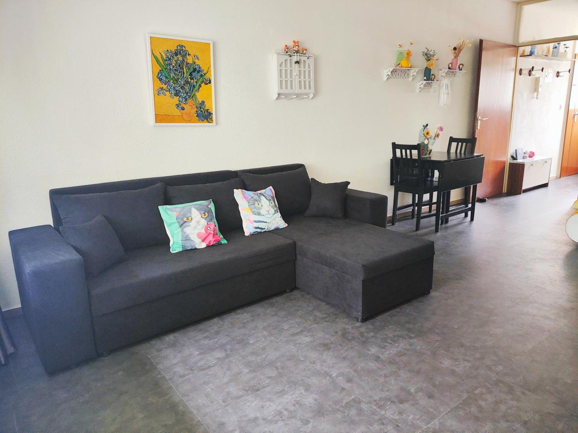 Ferienwohnung Schöne Wohnung 2d-Gebäude mit Mini-garten