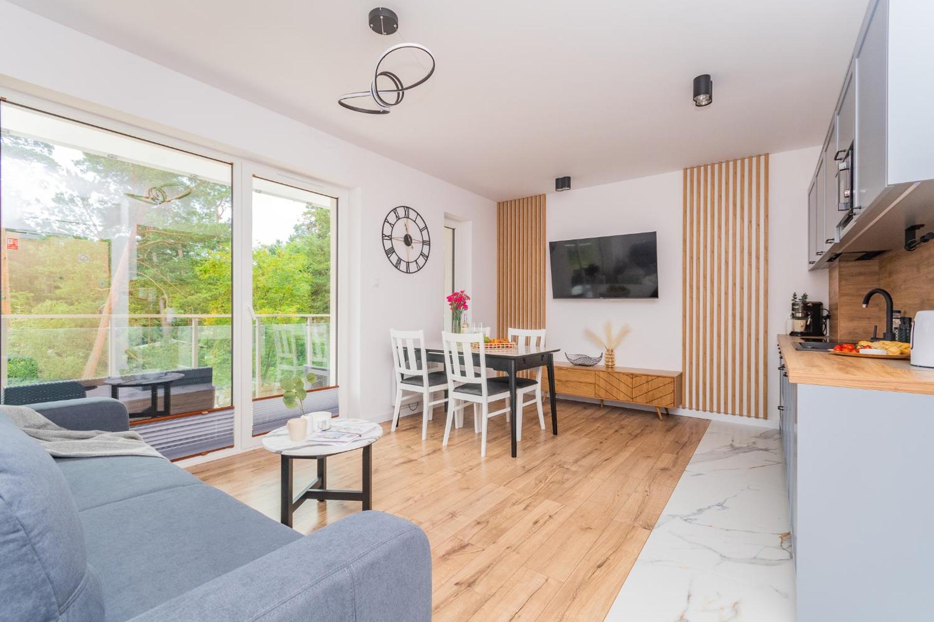 APARTAMENTY MIERZEJA - STEGNA PARK II, MEDIUM, 500 m od plaży, Bezpłatny Meleks