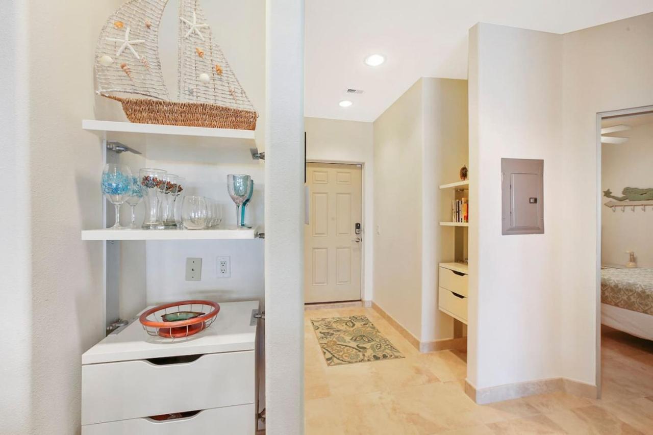 Oceanside Escape with 3 Bedrooms Spectacular Ocean View and Pool