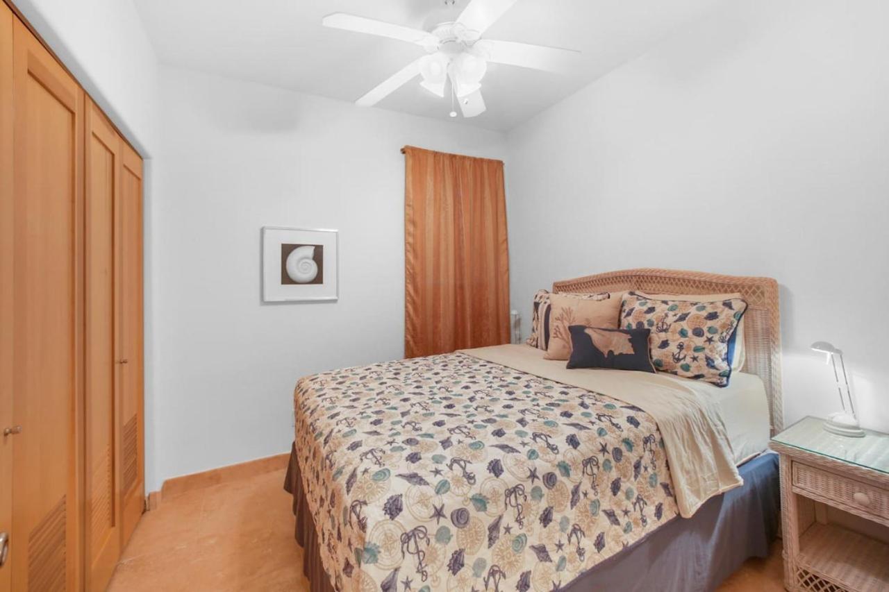 Oceanside Escape with 3 Bedrooms Spectacular Ocean View and Pool