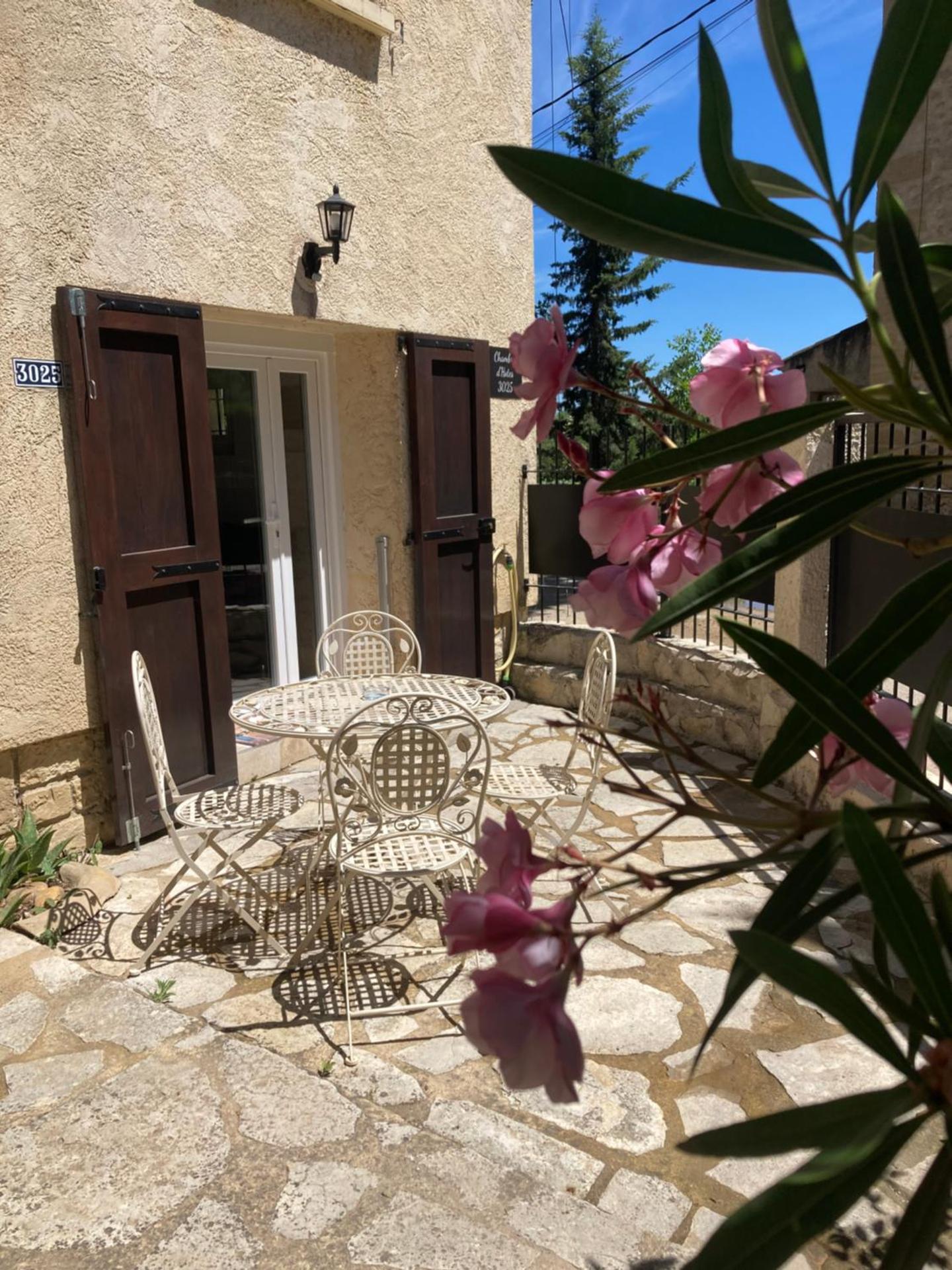 Le Studio d Aurélie avec SPA été en pleine campagne et proche de toute commodité