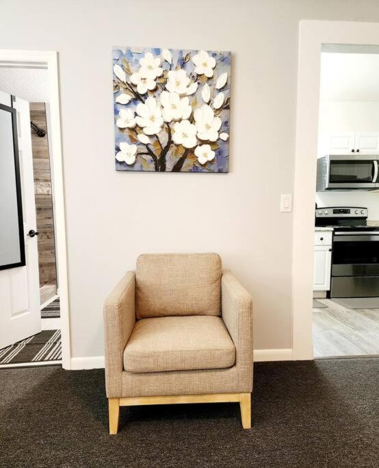 blue door house grand studio