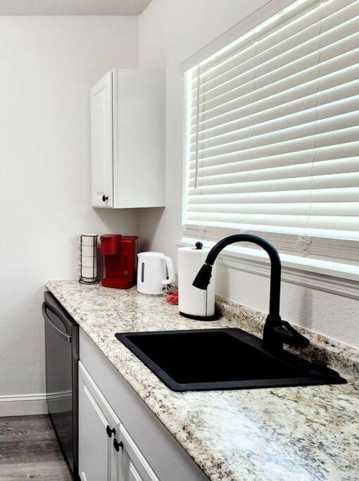 blue door house grand studio