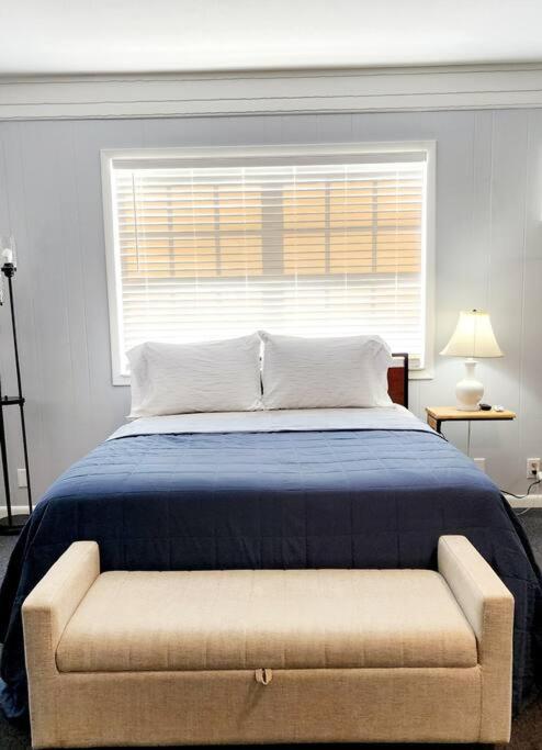 blue door house grand studio