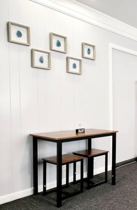 blue door house grand studio