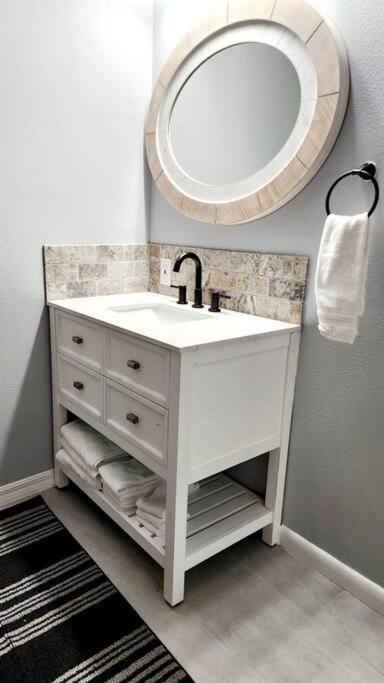 blue door house grand studio