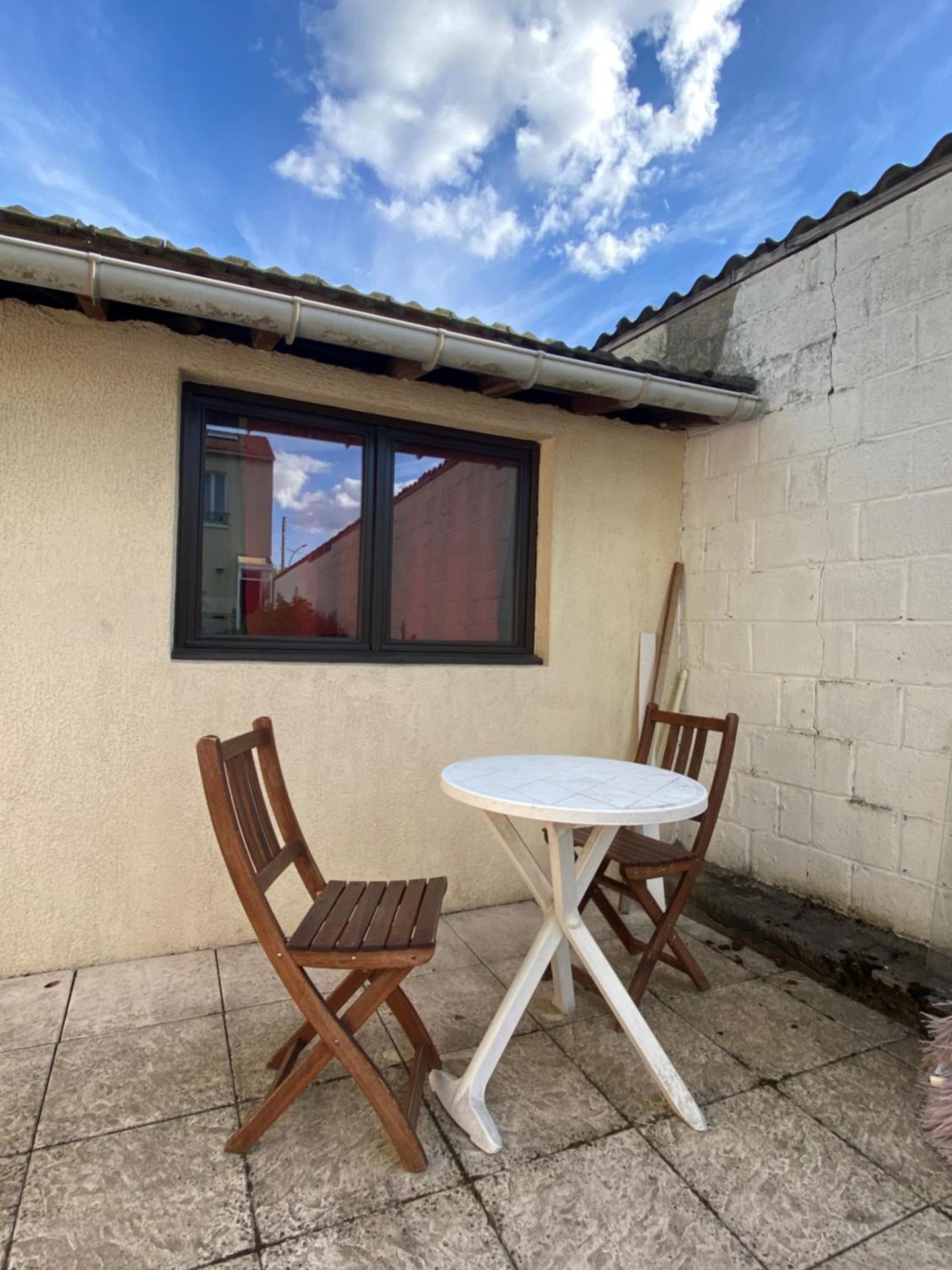 Joli Maison calme 10 Mn de Paris st LAZARE