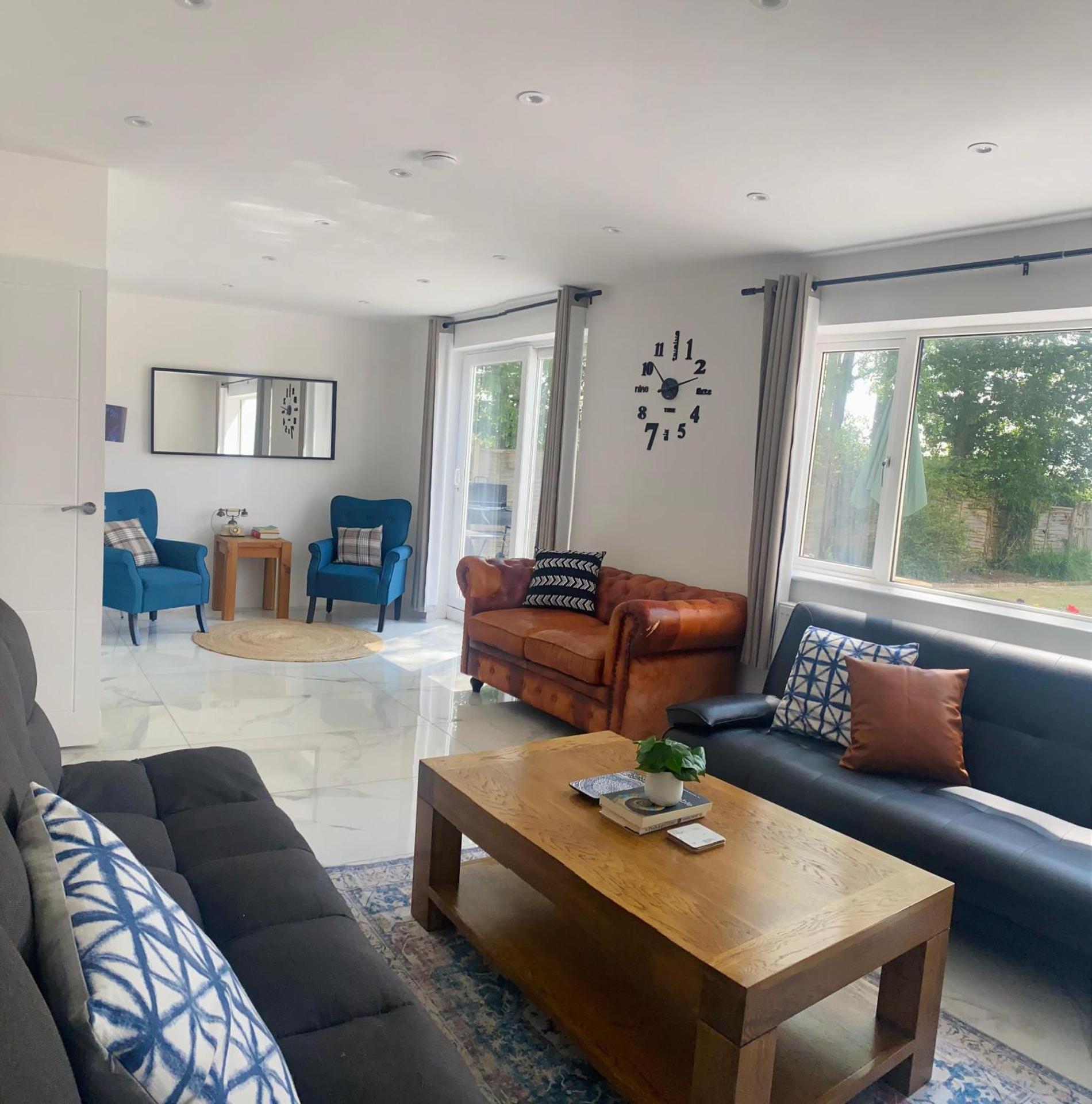 2 Orchard Farm Cottages, Sleeps 10, Large Garden