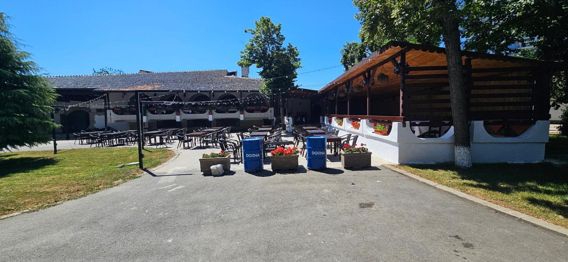 Restaurant/places to eat