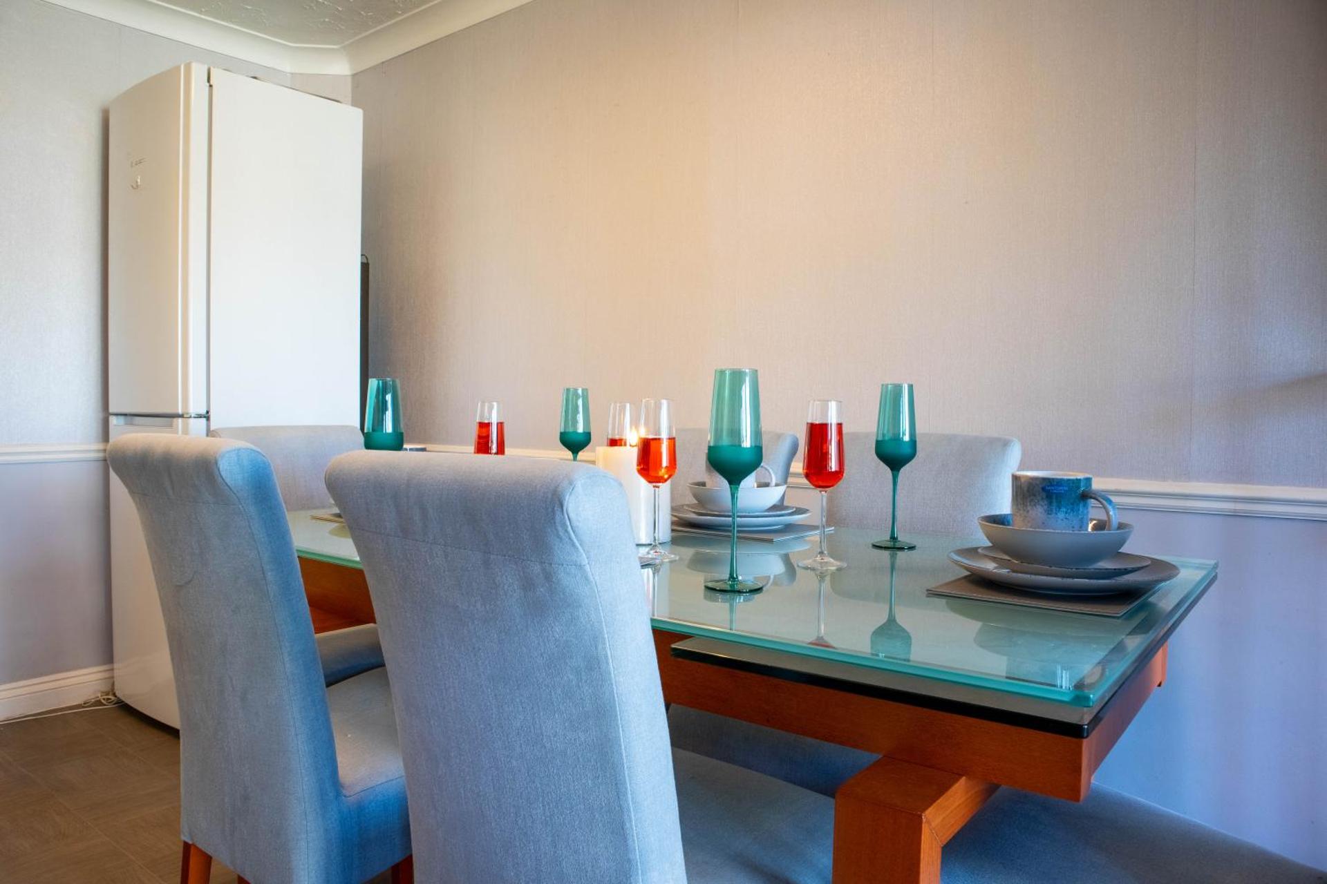 5 bedroom with Prking