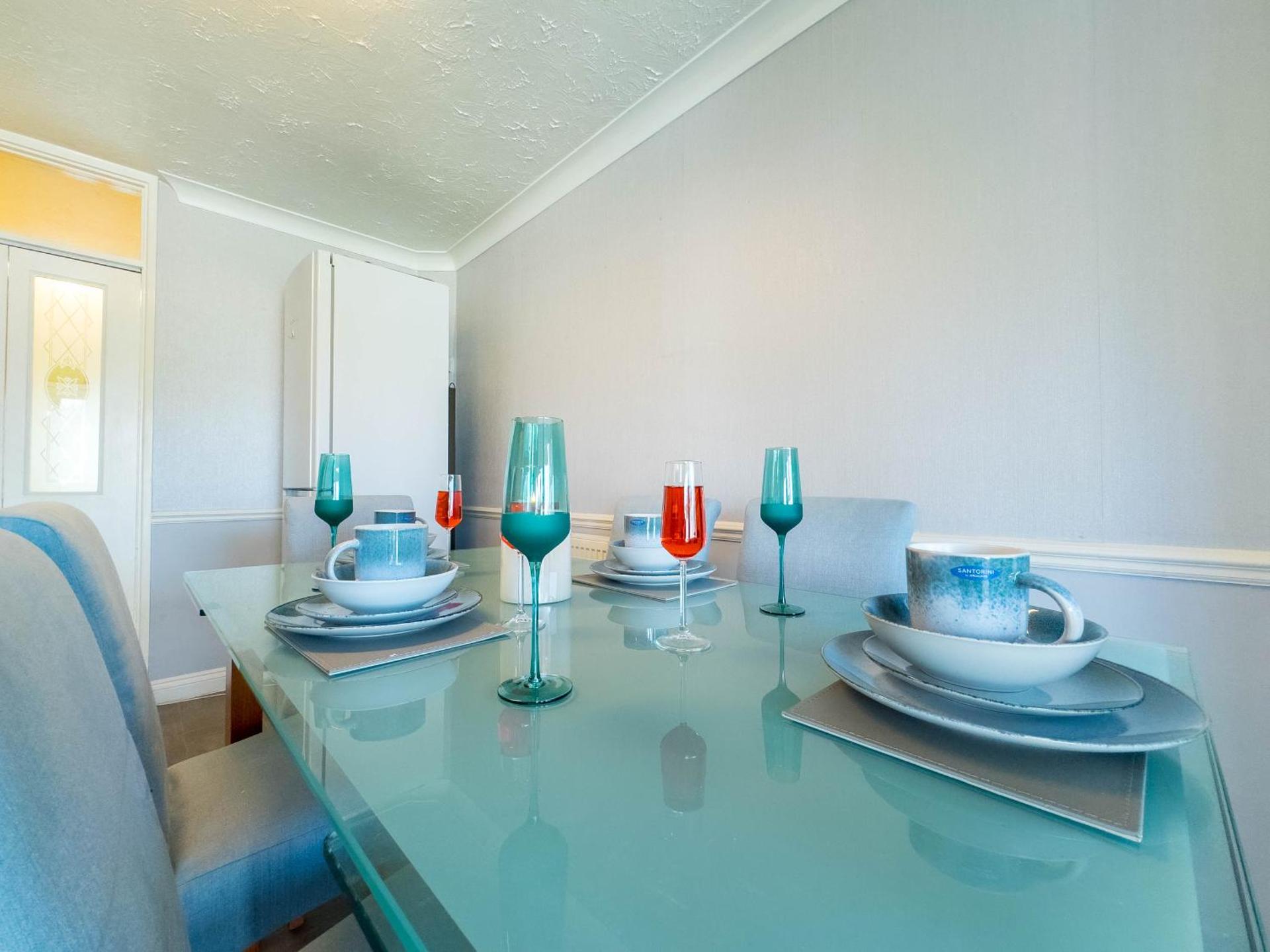 5 bedroom with Prking