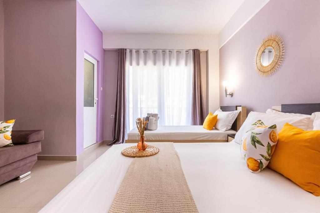 Potam'Sea Bliss 5 - Beach Front, Sun Beds & Parking