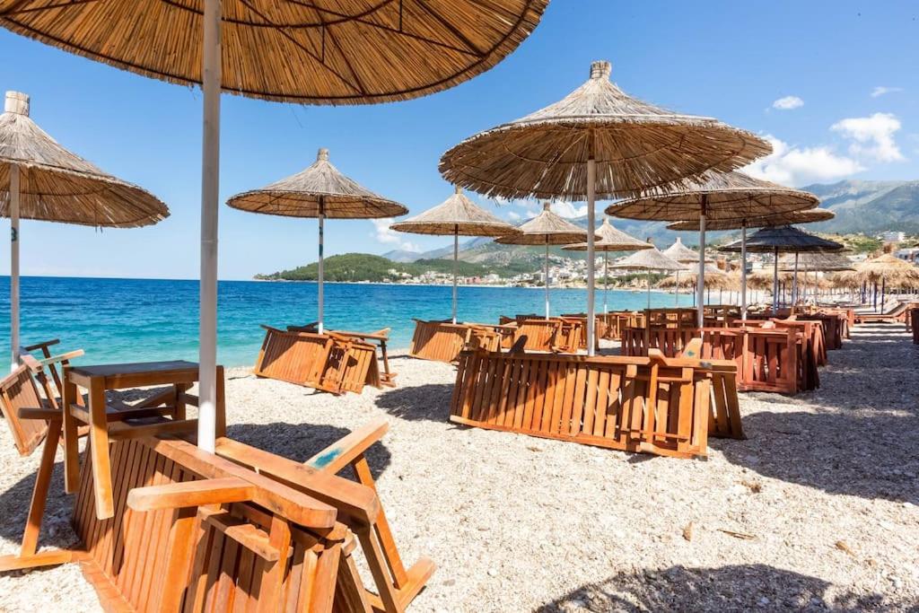 Potam'Sea Bliss 5 - Beach Front, Sun Beds & Parking