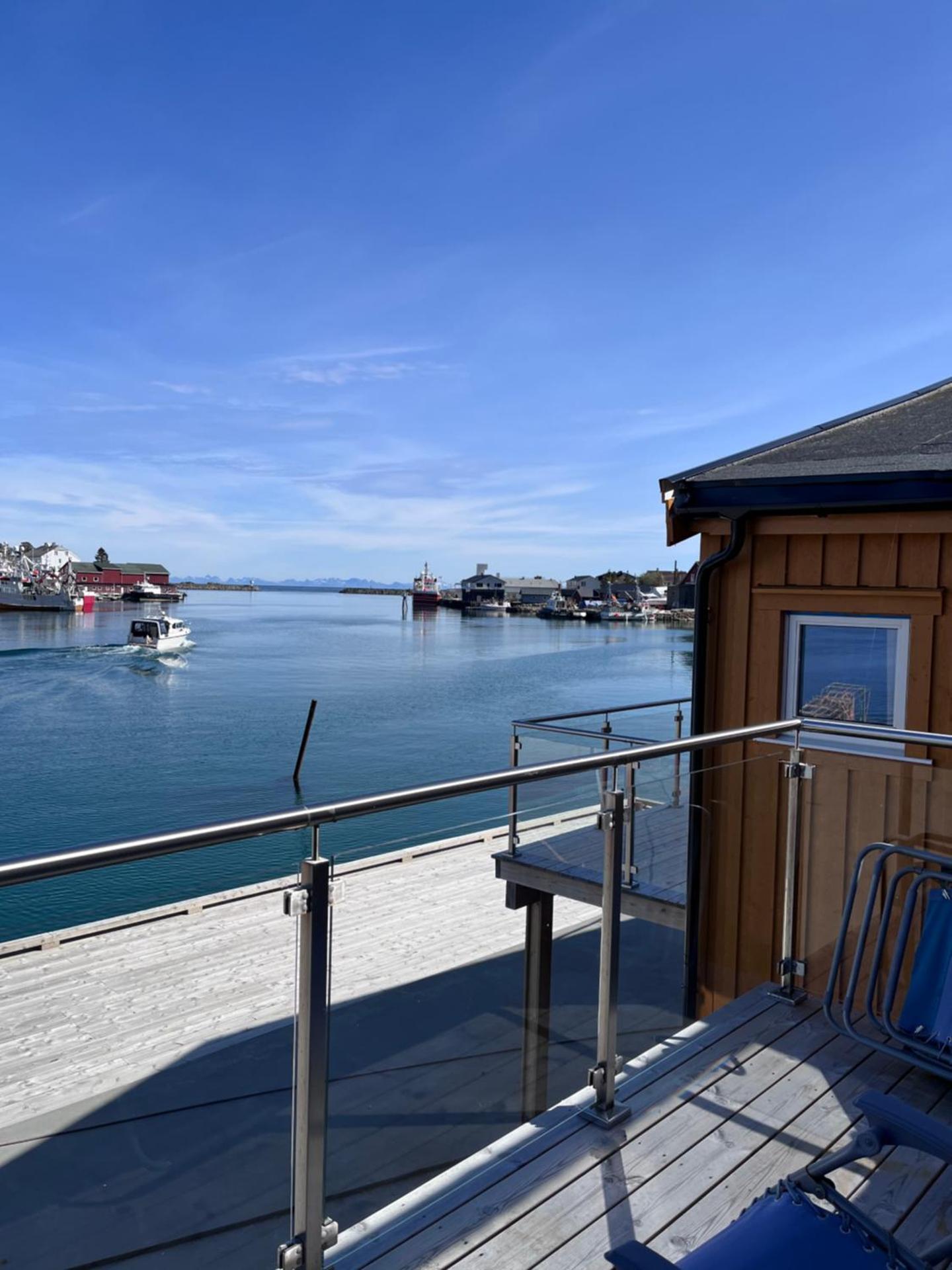 The Harbour House, dorm and twin, selfservice hostel