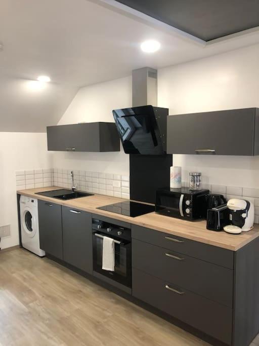 L'IMPASSE, T2 neuf et bien équipé, plein coeur de Maincy