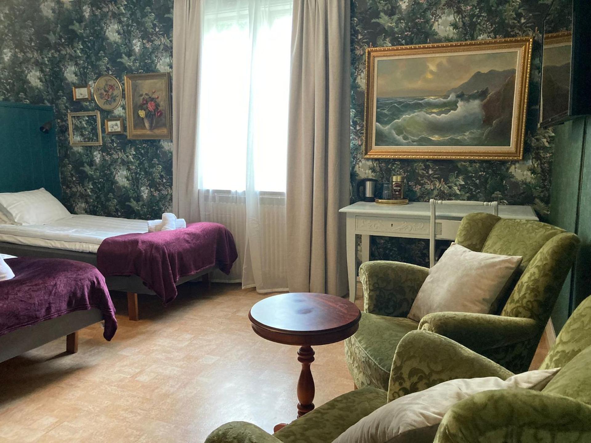 Photo of the whole room