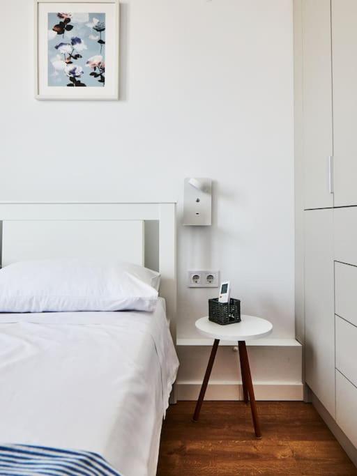 Crispi Luxury & Spacious Apt-Sour Sisters Apts