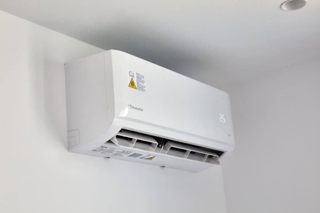 Crispi Luxury & Spacious Apt-Sour Sisters Apts