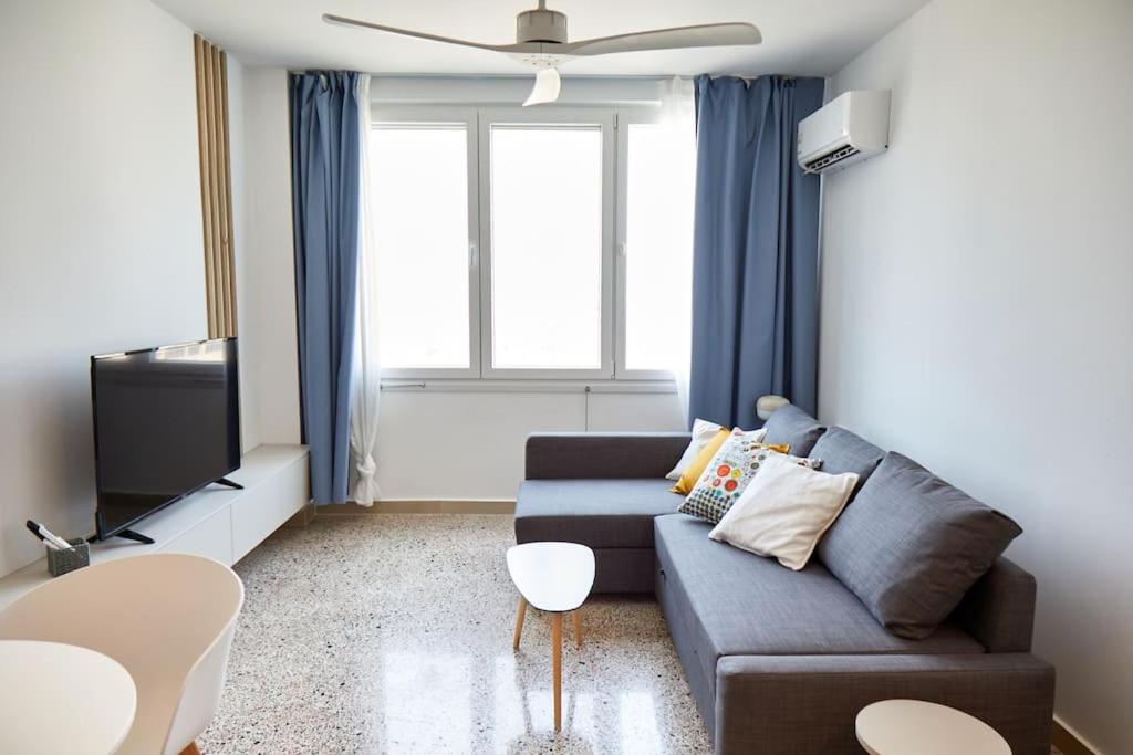 Crispi Luxury & Spacious Apt-Sour Sisters Apts