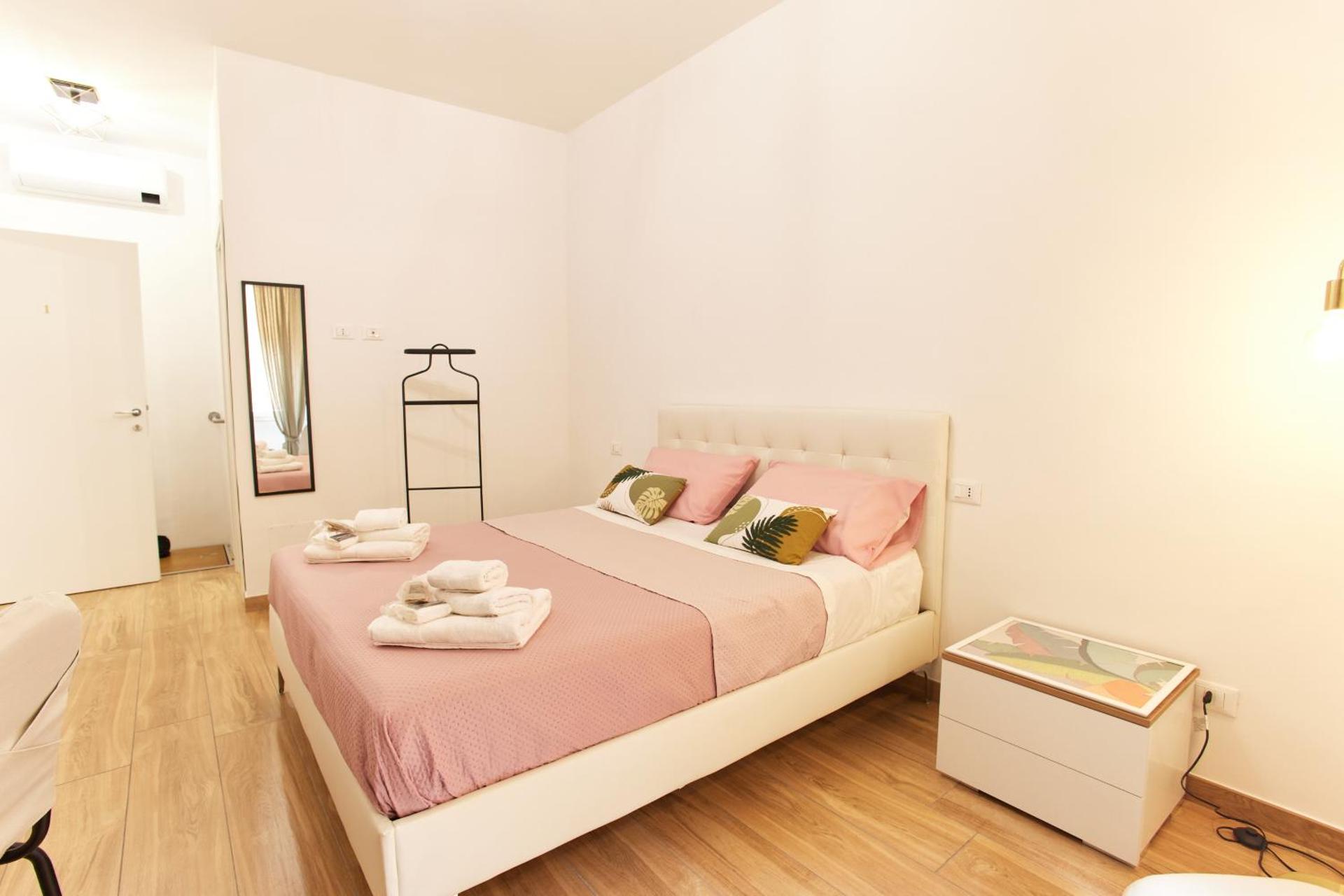 Napodano Apartments - Roma