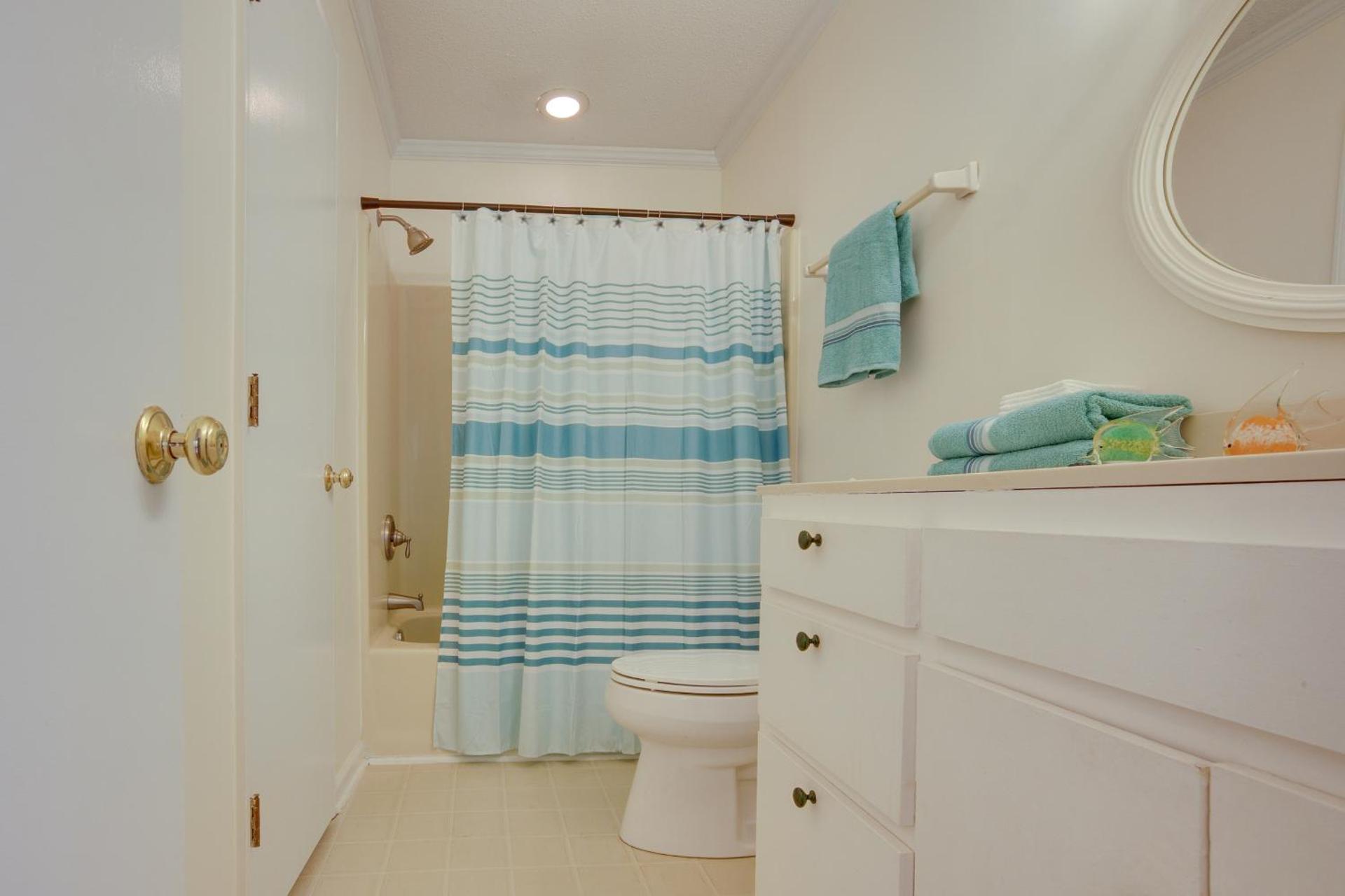 Near Edisto Beach State Park Home with Lanais!