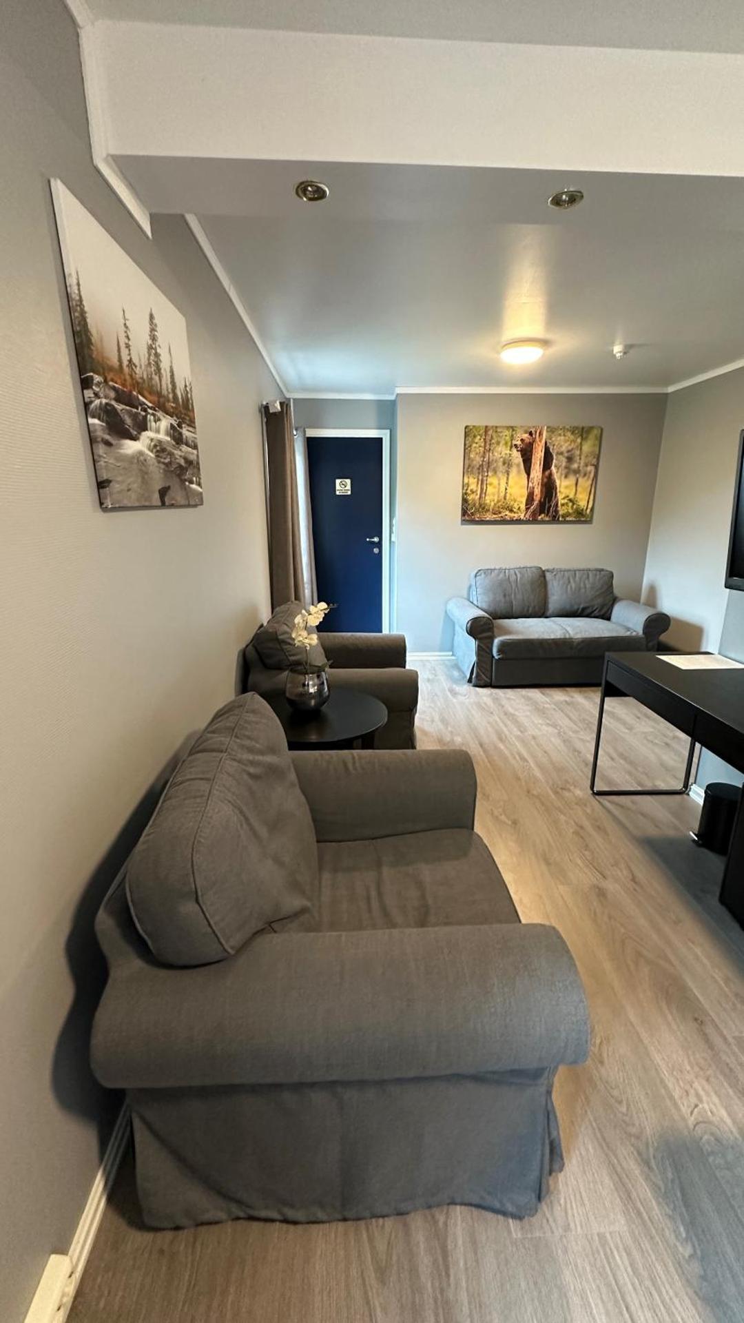 Photo of the whole room