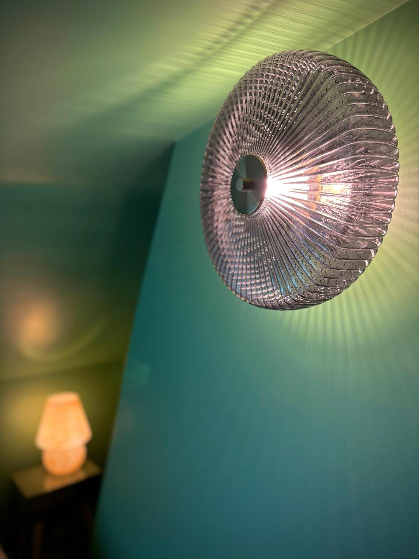 ROOMS AT THE QUAYSIDE - stylish en-suite rooms on Poole Quay all fully refurbed