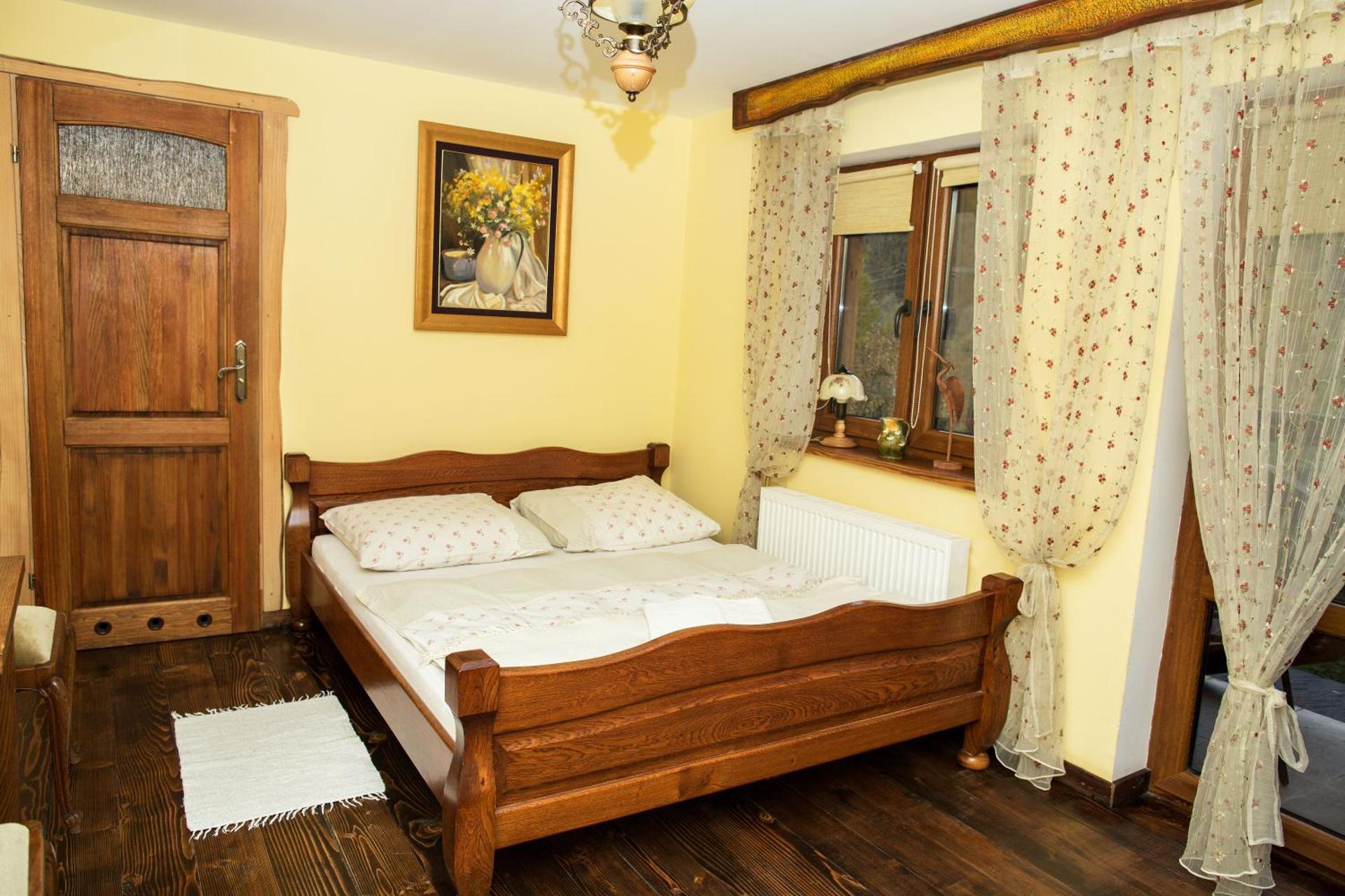 Double Room with Mountain View