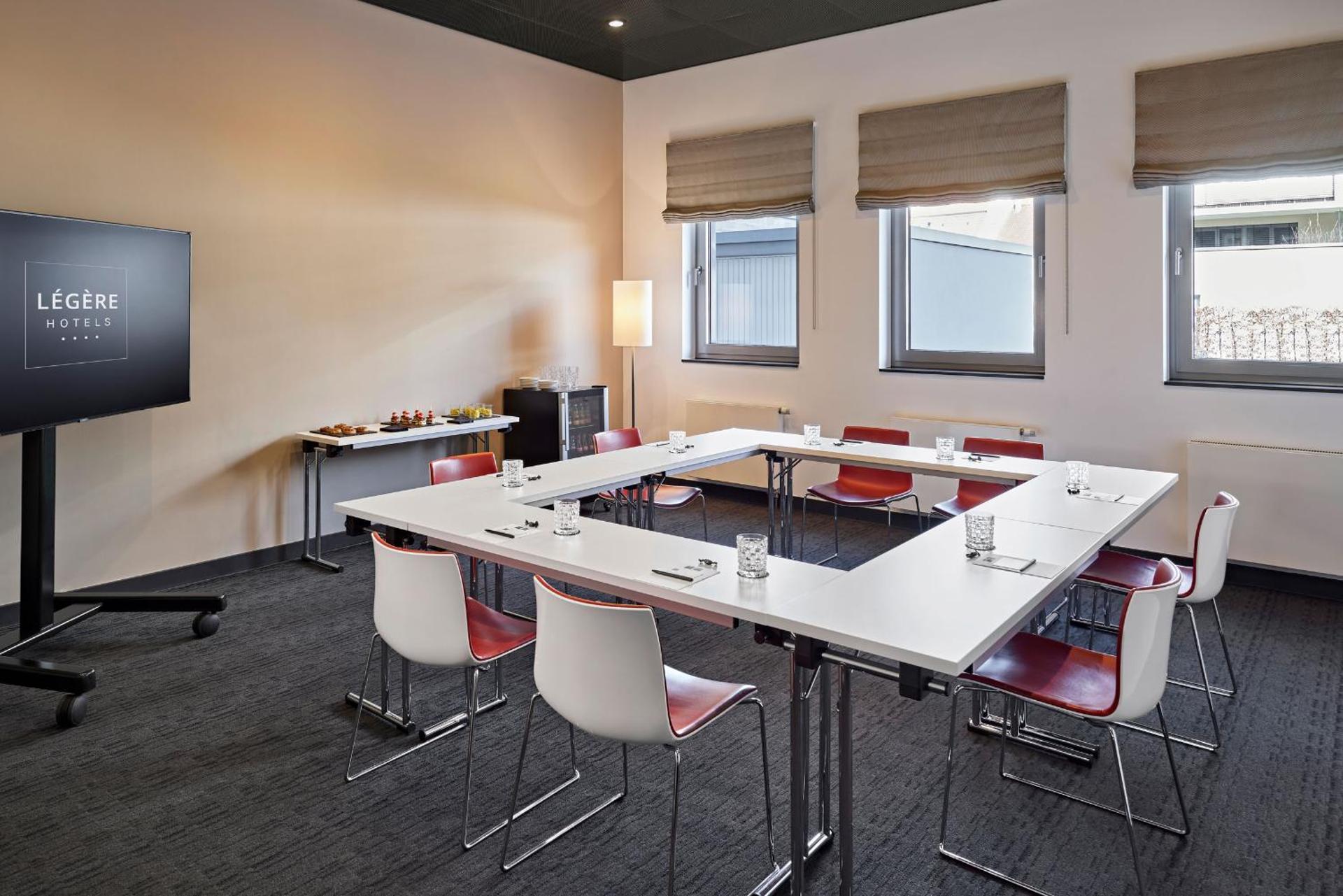 Meeting/conference room