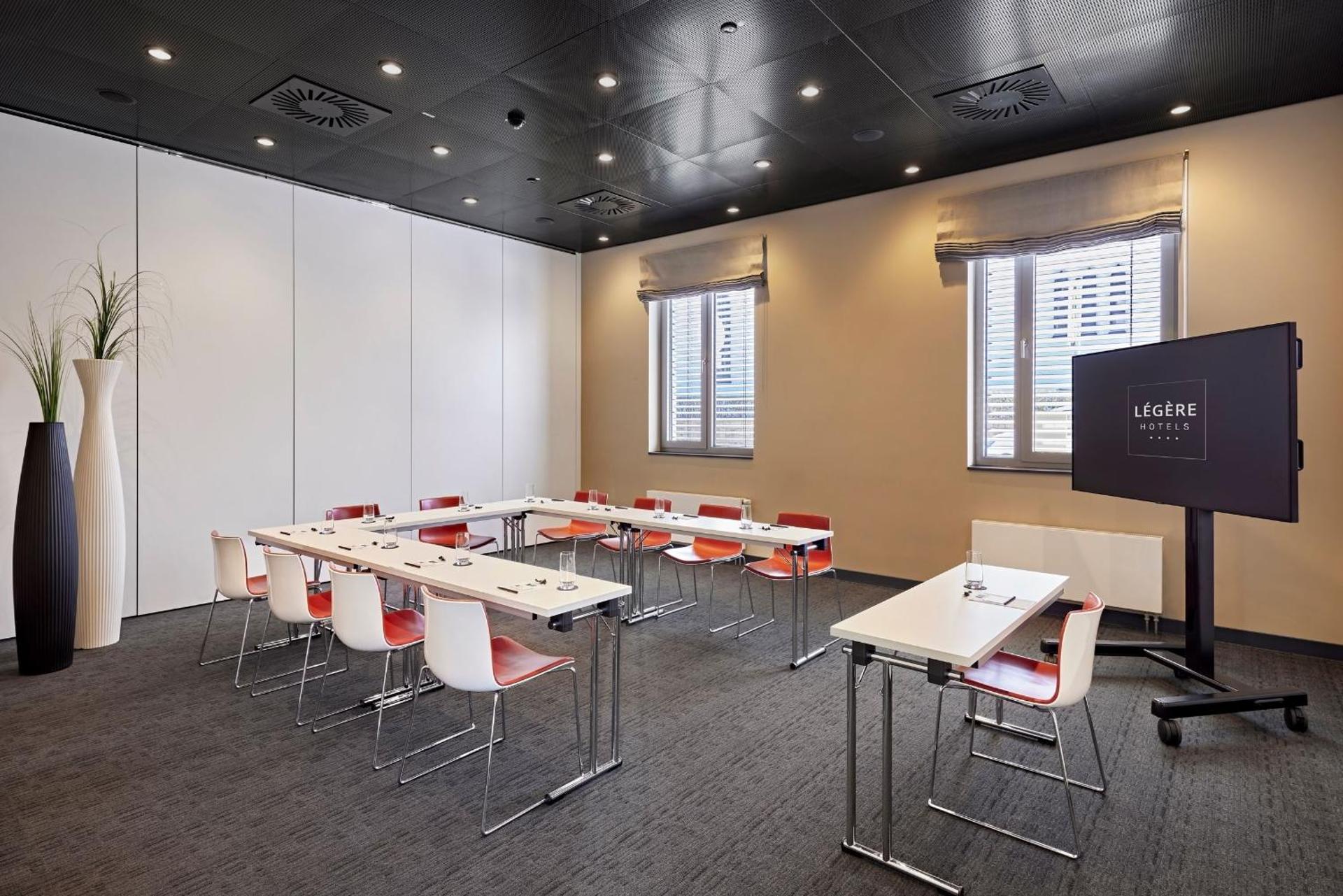 Meeting/conference room