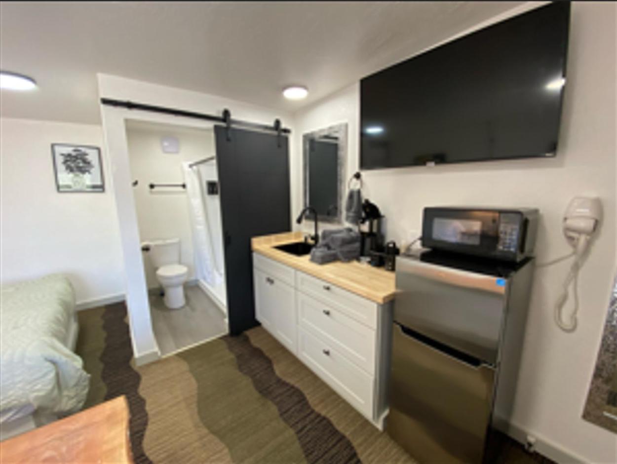 The Silverwood Lodge