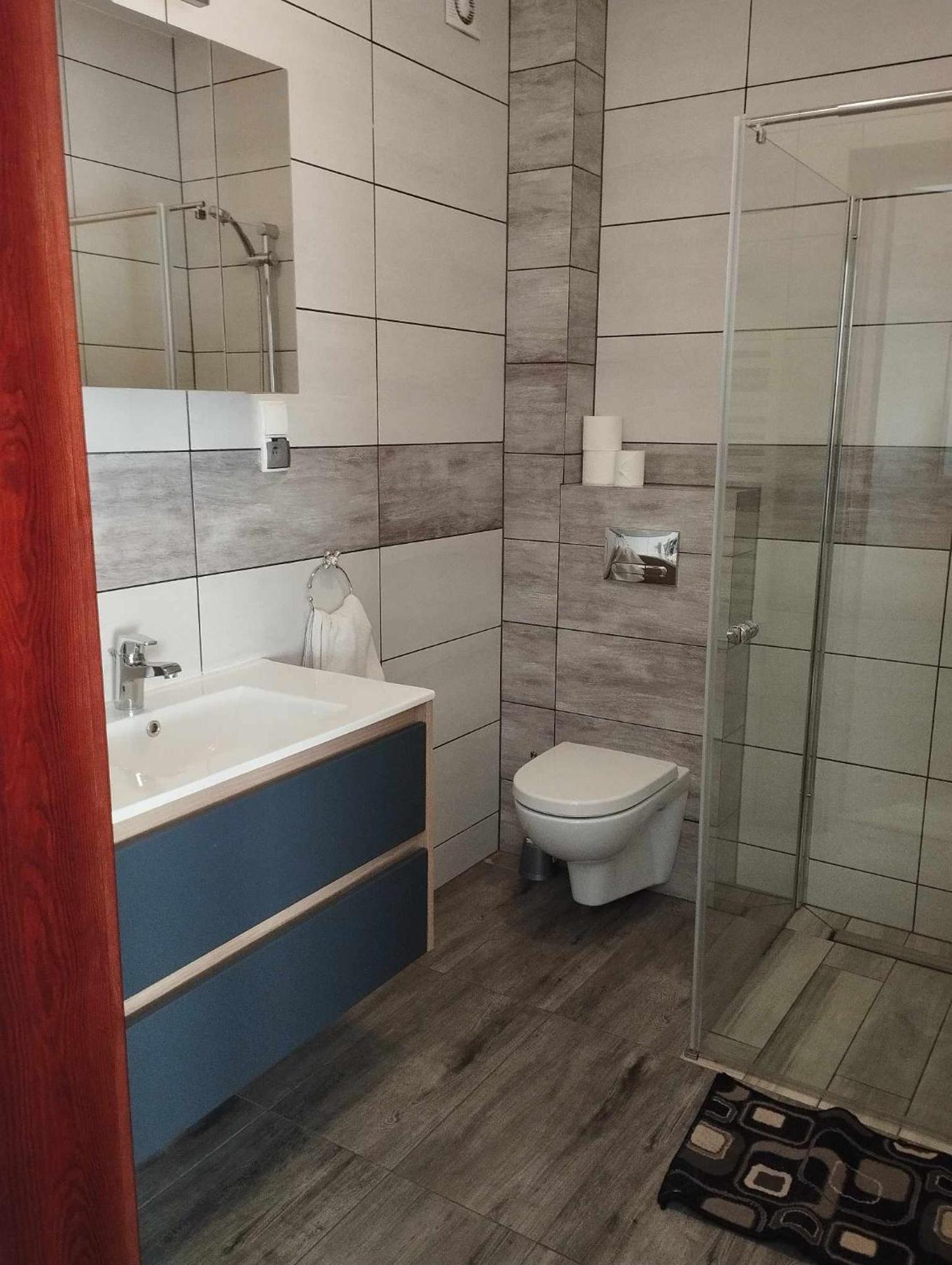 Checz Gościnna- pokoje,sauna,jacuzzi, sala konferencyjna