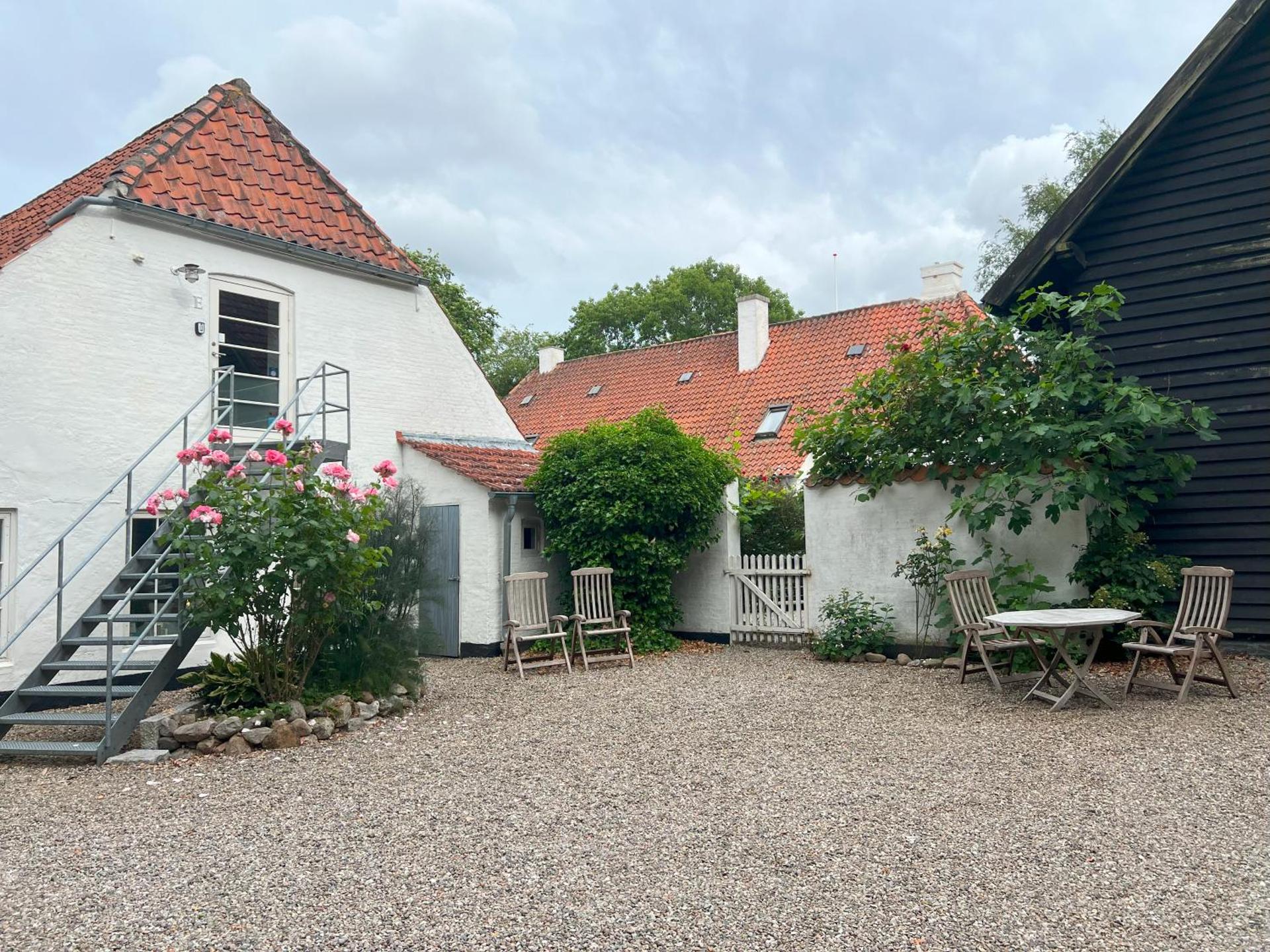 Inner courtyard view