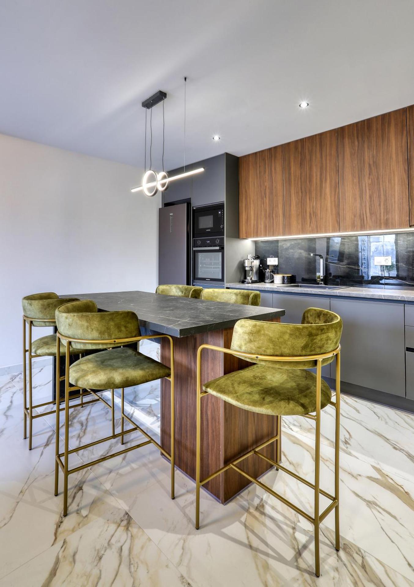 S&D Luxury Suites and Apartments