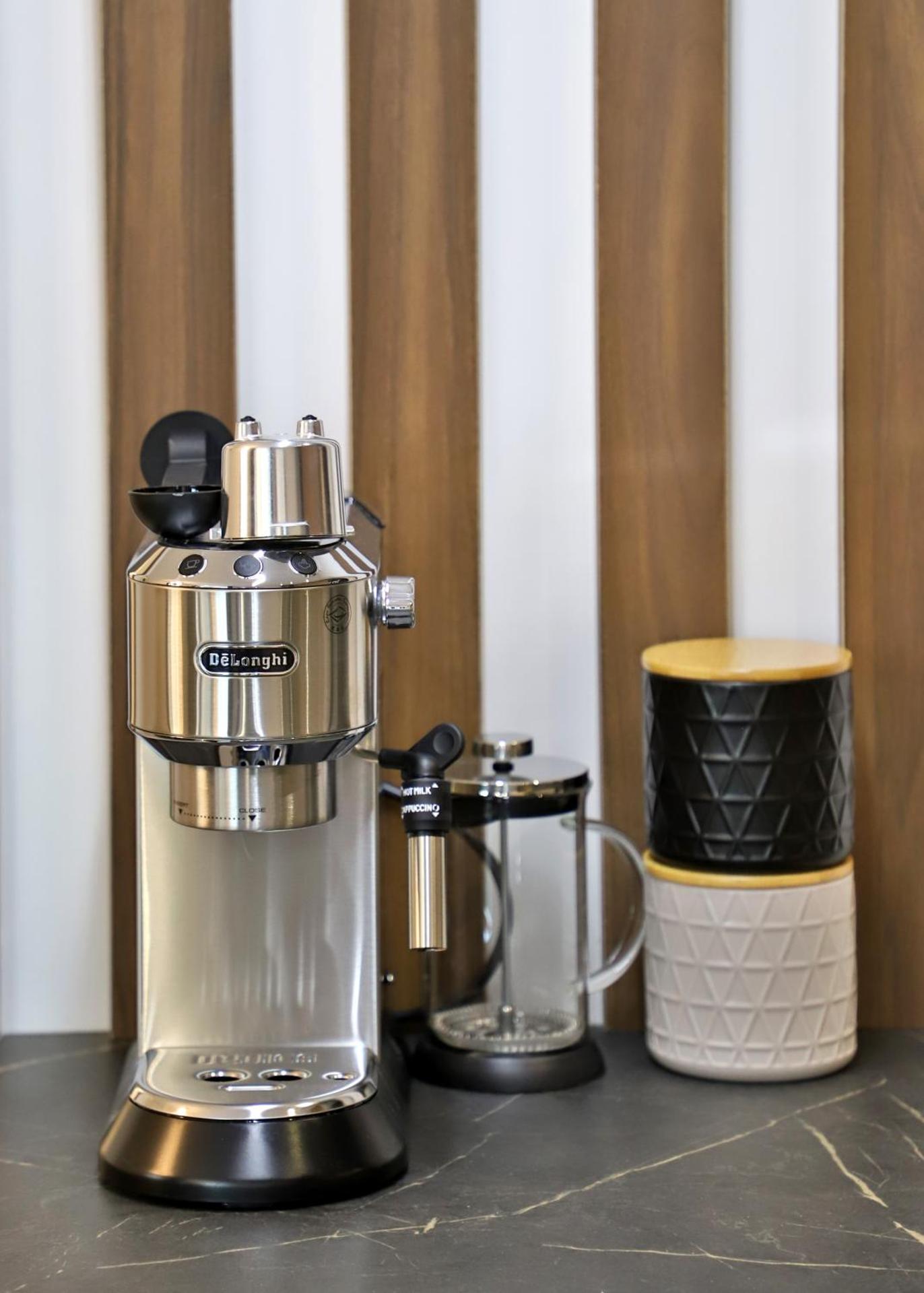 S&D Luxury Suites and Apartments