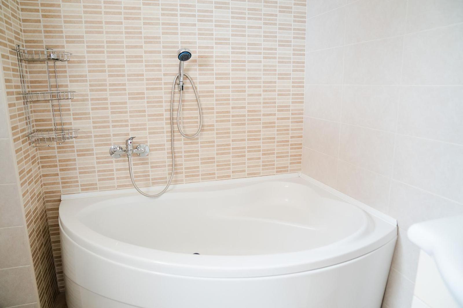 APARTMAN D&D , KRK-VRH