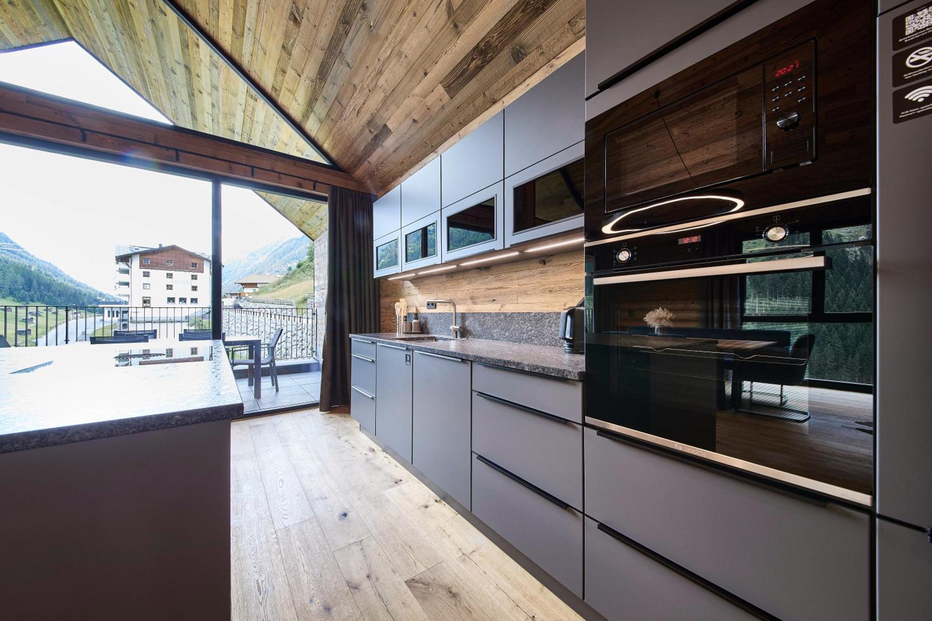 Kitchen or kitchenette