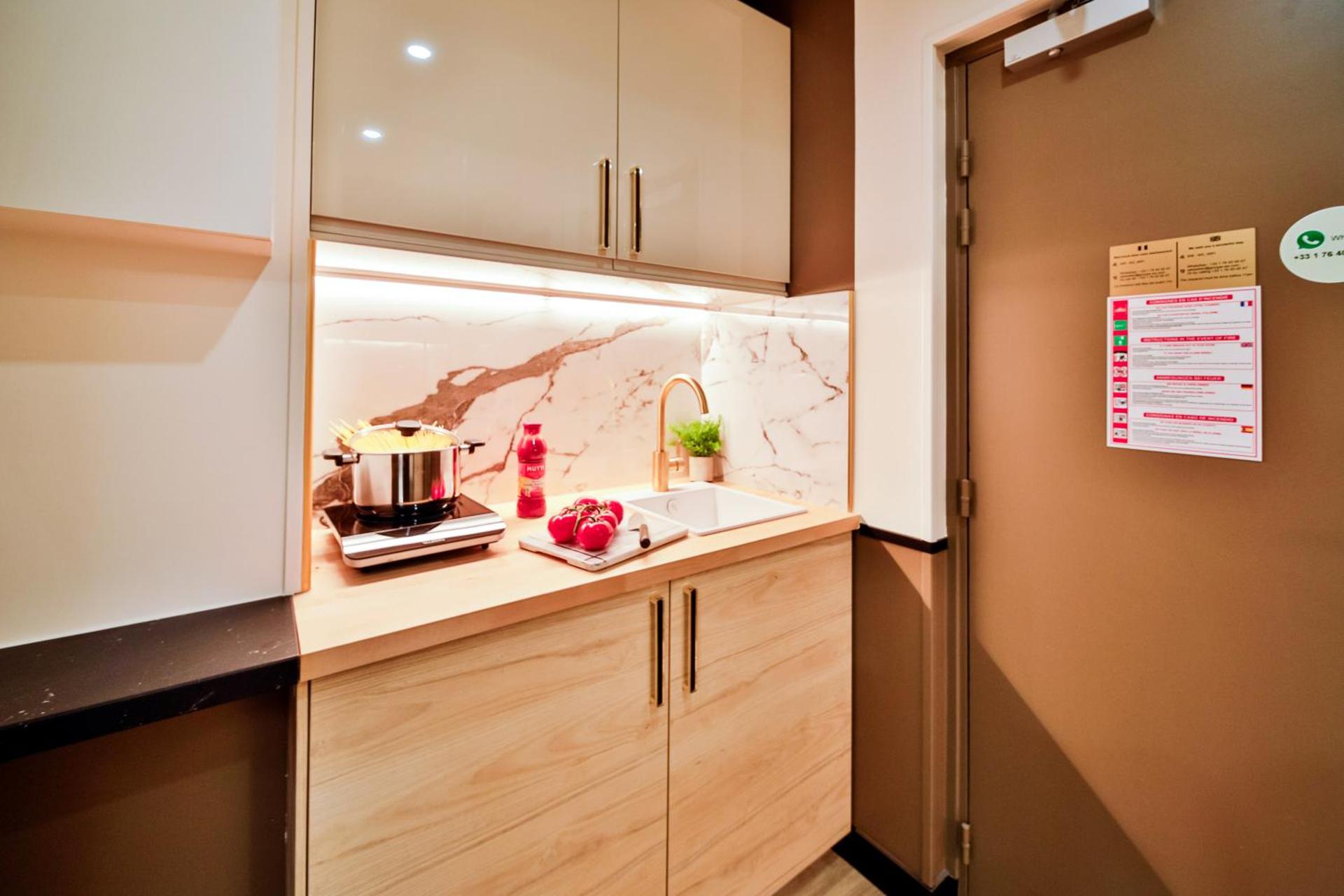 Kitchen or kitchenette