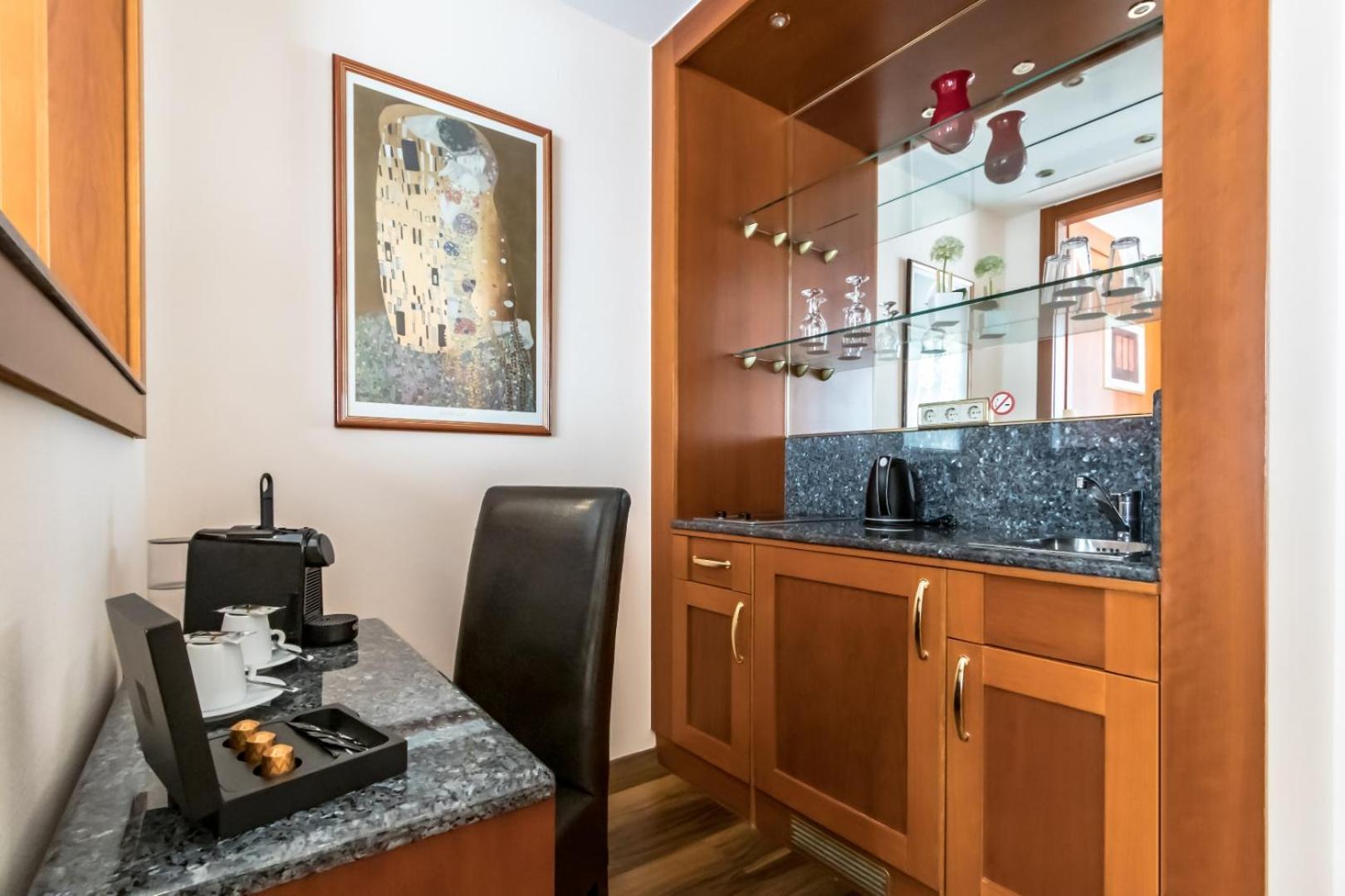 Coffee/tea facilities