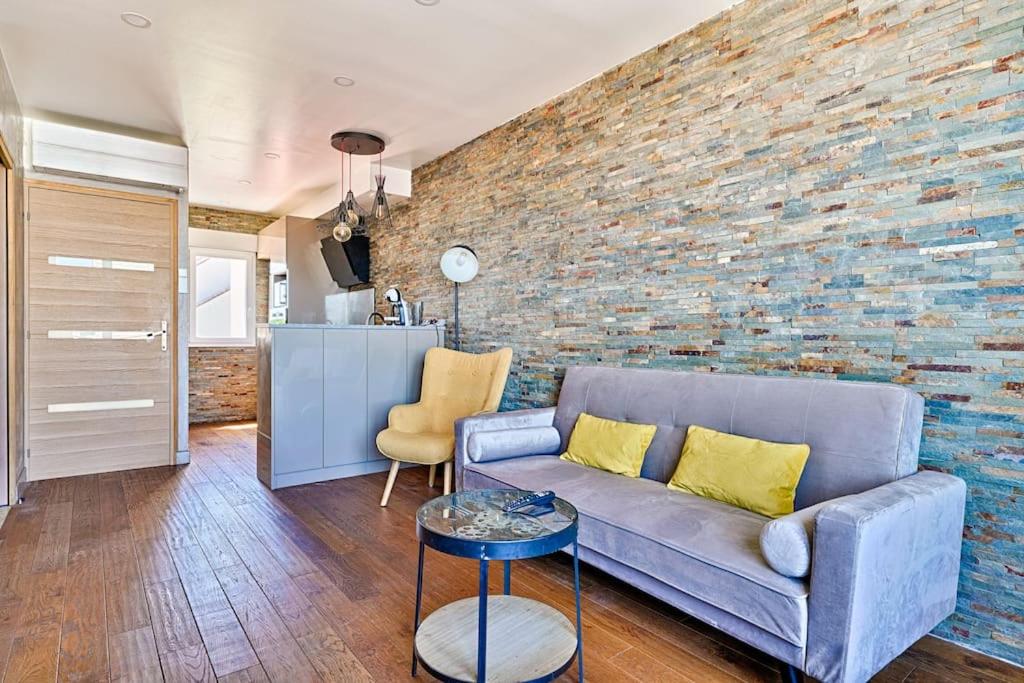 Welcome to Stella's House