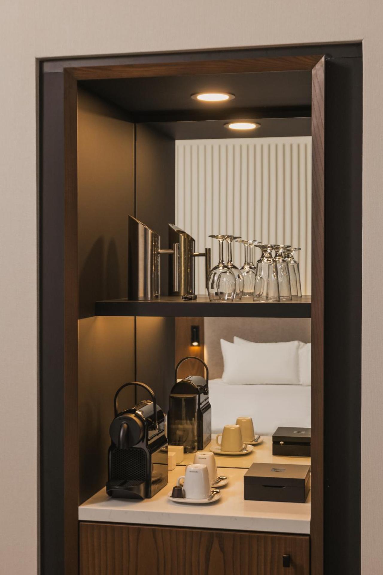 Coffee/tea facilities