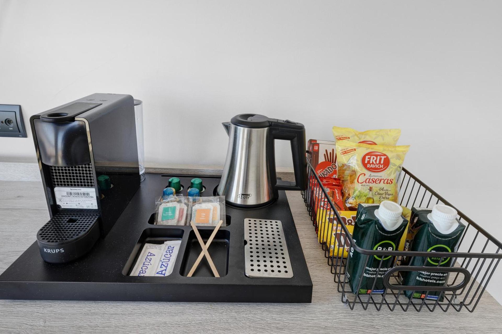 Coffee/tea facilities