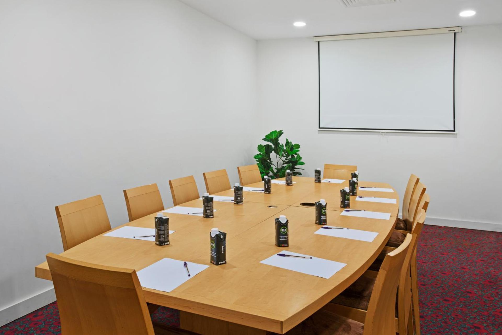 Meeting/conference room
