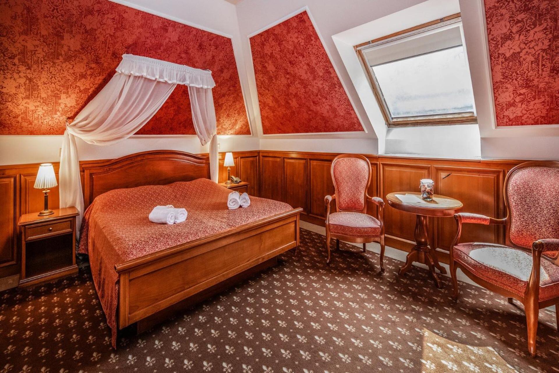 Superior Deluxe Double or Twin Room 