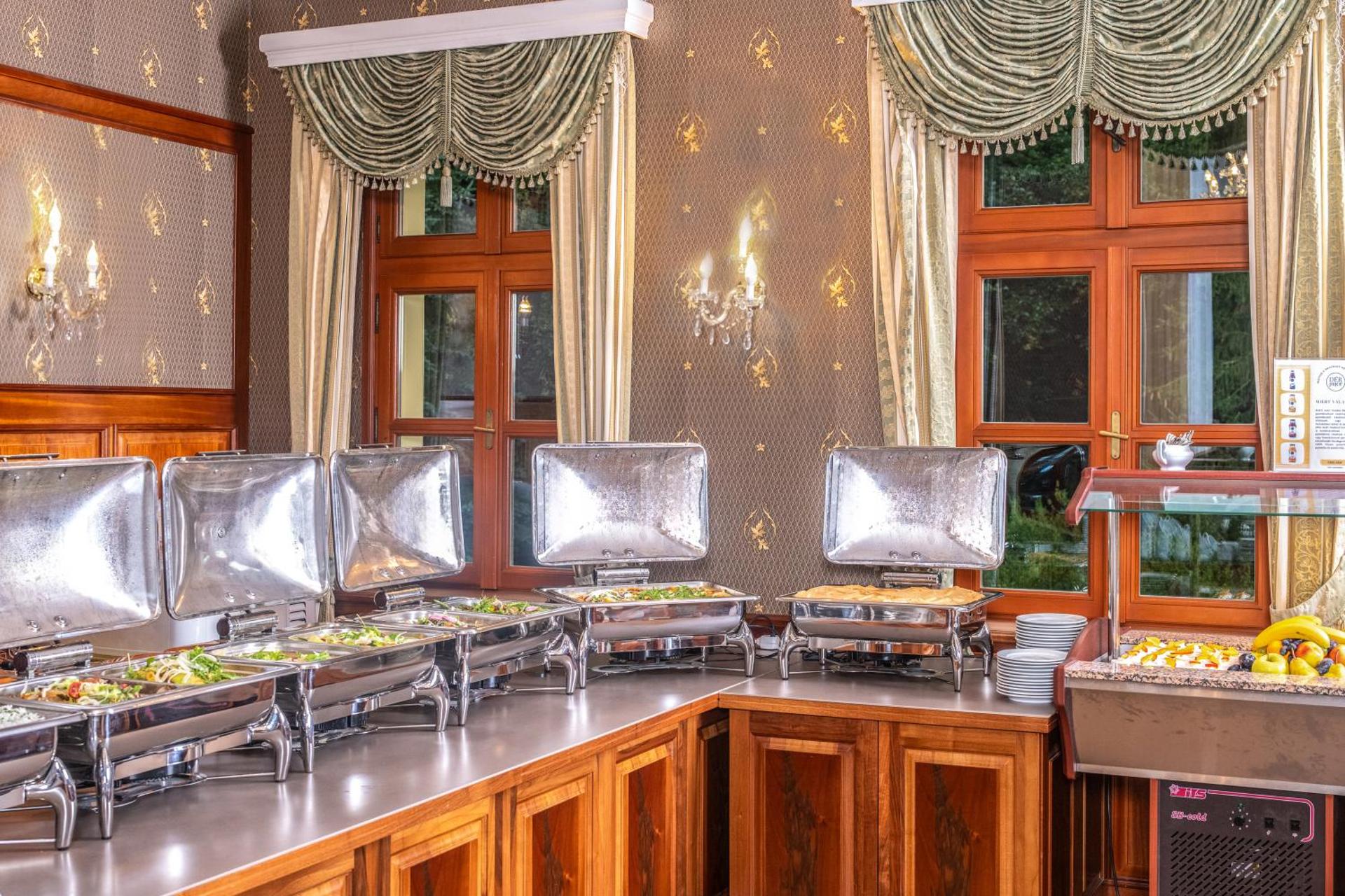 Kastélyhotel Sasvár Resort