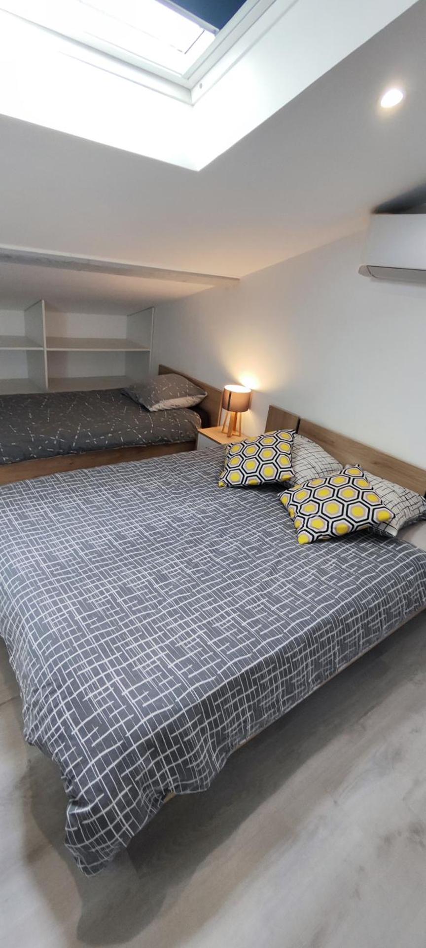 Duplex 2 chambres Meximieux centre ville