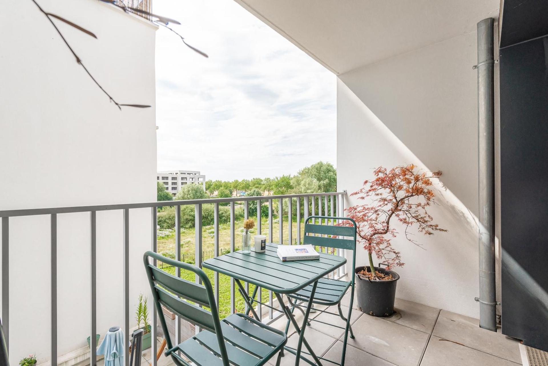 Disneyland 5 min -Paris 35 min -2/4 personnes