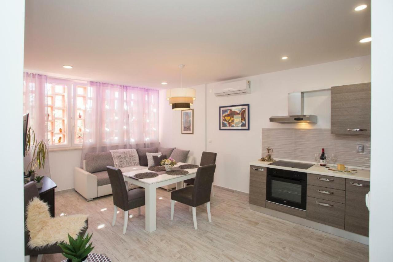 Lux apartment Draga with balkony