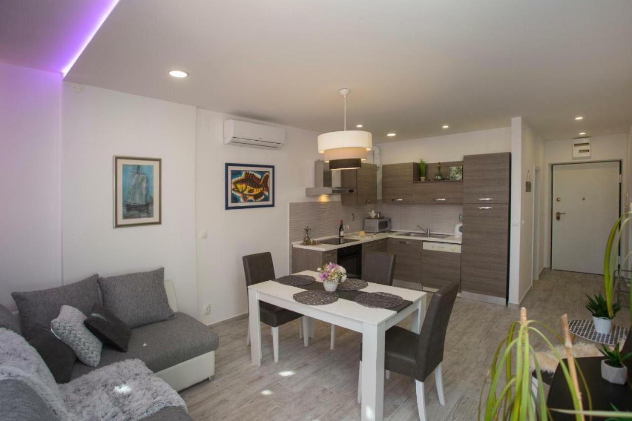 Lux apartment Draga with balkony